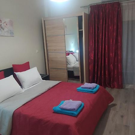 Ferienwohnung Λουτράκι Κέντρο Exterior foto