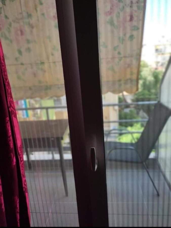Ferienwohnung Λουτράκι Κέντρο Exterior foto