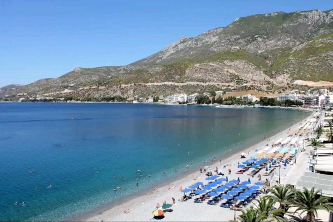 Ferienwohnung Λουτράκι Κέντρο Exterior foto