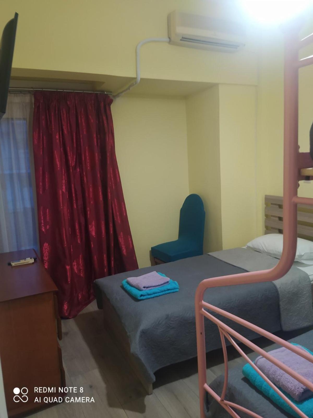 Ferienwohnung Λουτράκι Κέντρο Zimmer foto
